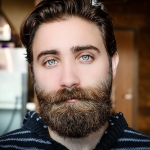 You Can Now Buy Christmas Lights For Beards