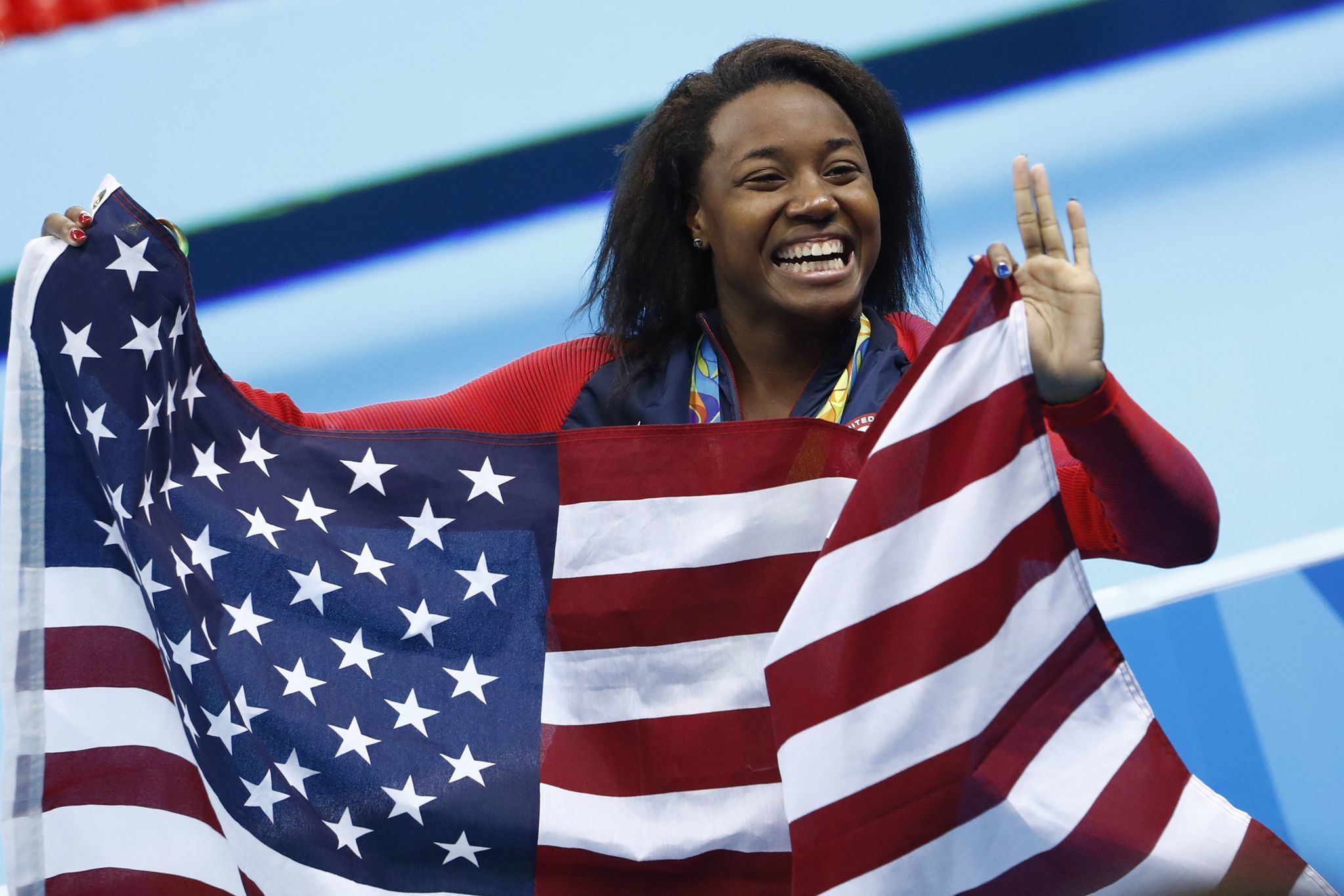 simone-manuel-gold-rio-olympics-20160811